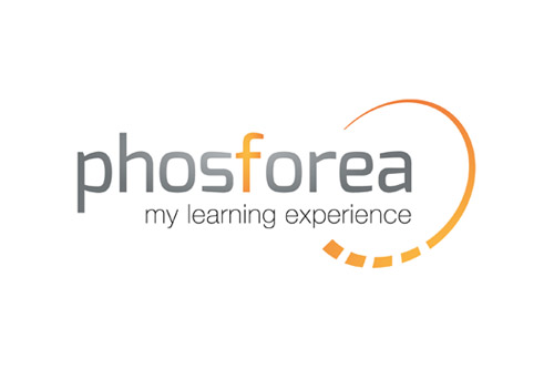 Phosphorea: ordinateur portable sur un bureau de travail